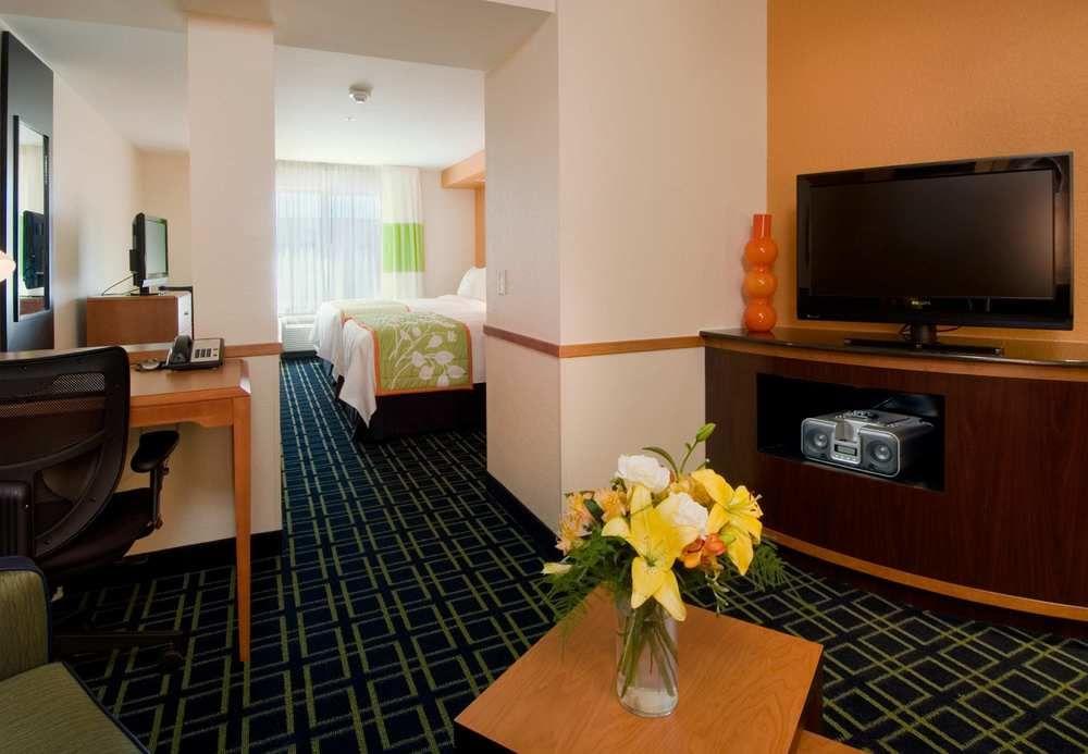 Fairfield Inn & Suites By Marriott Austin Parmer Tech Ridge מראה חיצוני תמונה