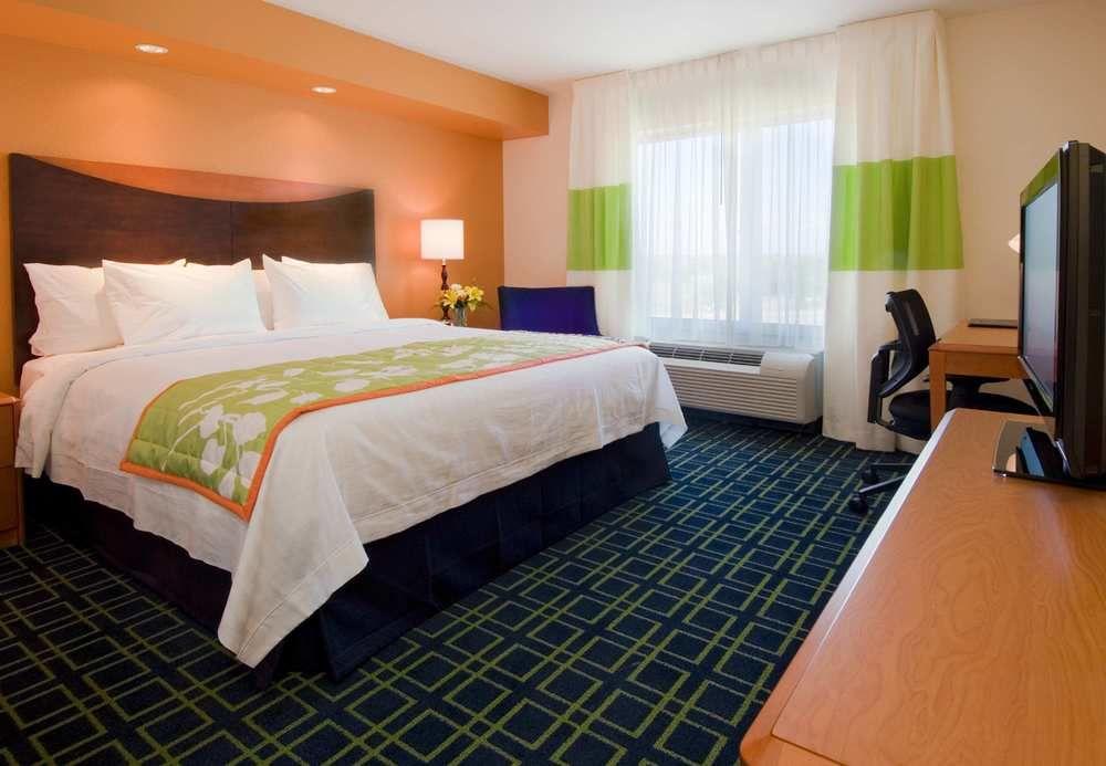 Fairfield Inn & Suites By Marriott Austin Parmer Tech Ridge מראה חיצוני תמונה